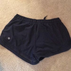 Lululemon shorts size 8